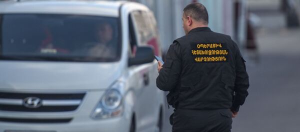 Спецоперация КГД в торговом центре Ариндж Молл (9 апреля 2019). Ариндж Спецоперация КГД в торговом центре Ариндж Молл (9 апреля 2019). Ариндж - Sputnik Армения