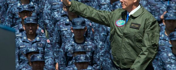 Вице-президент Майкл Пенс приветствует членов службы на летней палубе передового авианосца ВМС США Рональд Рейган (19 апреля 2017). Йокосука, Япония Вице-президент Майкл Пенс приветствует членов службы на летней палубе передового авианосца ВМС США Рональд Рейган (19 апреля 2017). Йокосука, Япония - Sputnik Армения