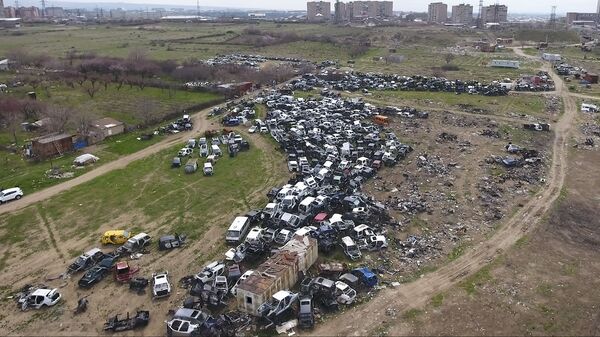 Ավտոմեքենաների գերեզմանոց Երևանում. ինչո՞ւ ոչ մեկը չի պայքարում մետաղի կույտերի դեմ - Sputnik Արմենիա