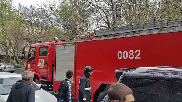 Пожар в квартире на улице Байрона (11 апреля 2019). Еревaн - Sputnik Армения