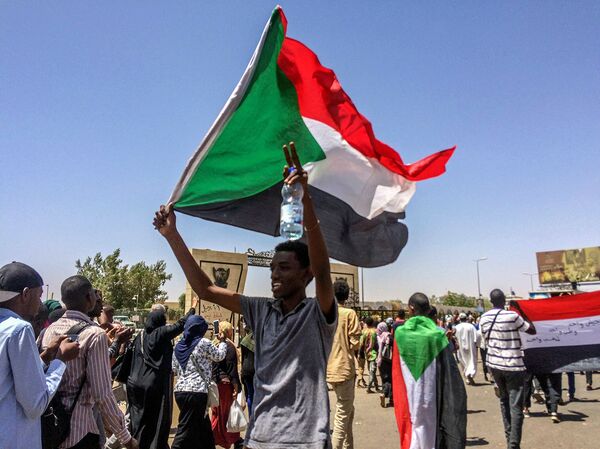 В Судане произошел государственный переворот В Судане произошел государственный переворот - Sputnik Армения