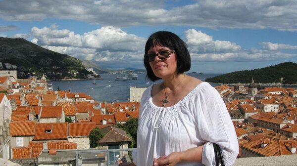 Ирина Касацкая. Дубровник. Вид с городской стены Старого города на остров Локрум и порт. Ирина Касацкая. Дубровник. Вид с городской стены Старого города на остров Локрум и порт. - Sputnik Արմենիա