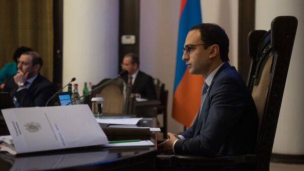 Вице-премьер Тигран Авинян на заседании правительства Армении (11 апреля 2019). Еревaн - Sputnik Армения