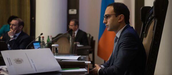 Вице-премьер Тигран Авинян на заседании правительства Армении (11 апреля 2019). Еревaн - Sputnik Արմենիա