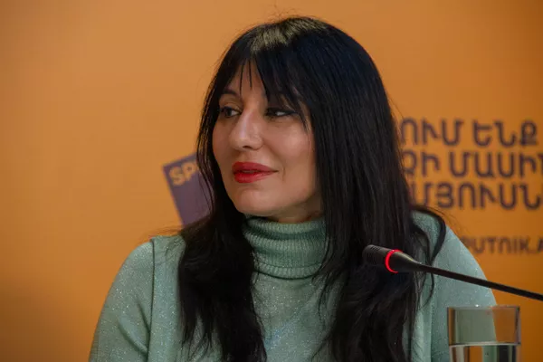 Любить Ереван и боготворить Париж: какие сюрпризы на концерте обещают певицы из Франции Любить Ереван и боготворить Париж: какие сюрпризы на концерте обещают певицы из Франции - Sputnik Армения