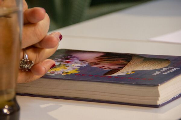 Любить Ереван и боготворить Париж: какие сюрпризы на концерте обещают певицы из Франции - Sputnik Армения