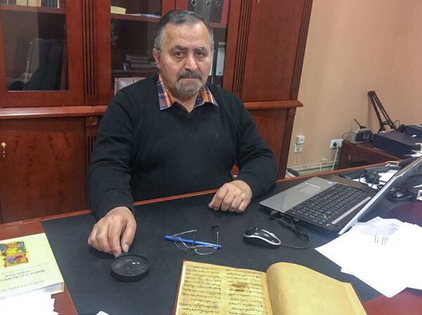 Ամեն գիրք իր ճակատագիրն ունի. ինչպես համազգային աղետից փրկված ձեռագրերը հասան Հայաստան Ամեն գիրք իր ճակատագիրն ունի. ինչպես համազգային աղետից փրկված ձեռագրերը հասան Հայաստան - Sputnik Արմենիա