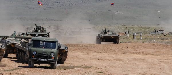 Масштабные учения Объединенной армяно-российской группировки войск (12 апреля 2019). Полигон им. Маршала Баграмяна Масштабные учения Объединенной армяно-российской группировки войск (12 апреля 2019). Полигон им. Маршала Баграмяна - Sputnik Армения