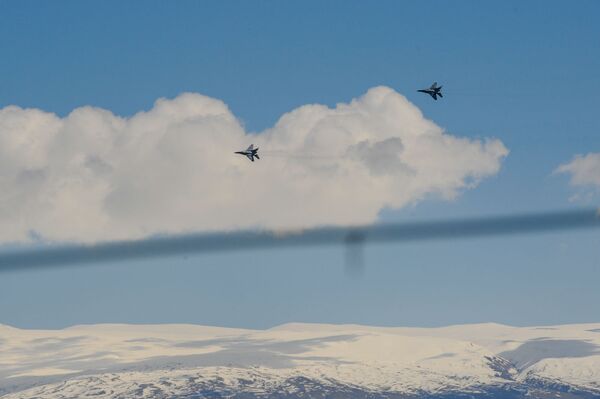 Танки, авиация, Грады - масштабное зрелище получилось на армяно-российских учениях Танки, авиация, Грады - масштабное зрелище получилось на армяно-российских учениях - Sputnik Армения