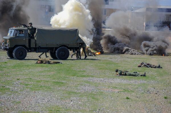 Տանկ, ավիացիա, «Գրադ». հայ-ռուսական զորախումբը դիտարժան զորավարժություն անցկացրեց ՀՀ–ում Տանկ, ավիացիա, «Գրադ». հայ-ռուսական զորախումբը դիտարժան զորավարժություն անցկացրեց ՀՀ–ում - Sputnik Արմենիա