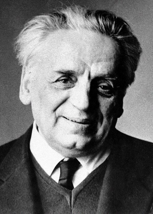 Это вам не пух-пух: как академик Иосифьян помог смастерить крутой бомбардировщик  - Sputnik Армения