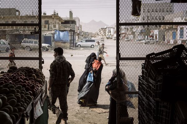 Снимок из серии Yemen Crisis фотографа Lorenzo Tugnoli, победившей в категории General News (stories) конкурса World Press Photo 2019 - Sputnik Армения