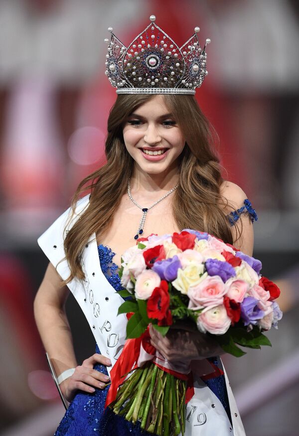 Стала известна победительница конкурса Мисс Россия 2019 Стала известна победительница конкурса Мисс Россия 2019 - Sputnik Армения