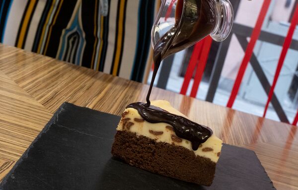 Вкусная Армения: в Армении придумали уникальный десерт – сладкоежки будут в восторге Вкусная Армения: в Армении придумали уникальный десерт – сладкоежки будут в восторге - Sputnik Армения