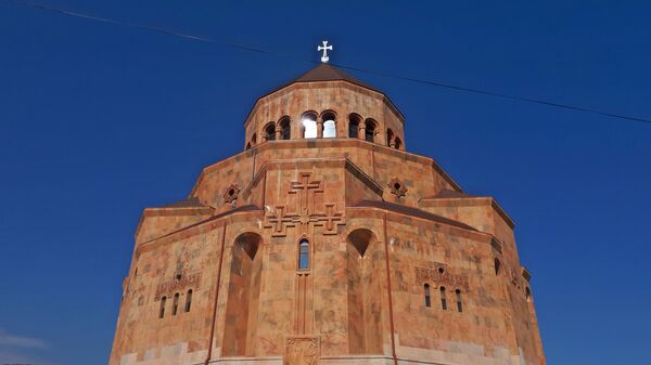 Խաղաղությունն ավելի լավ է, բայց չենք վախենում պատերազմից. պատասխան`ադրբեջանցի լրագրողին Խաղաղությունն ավելի լավ է, բայց չենք վախենում պատերազմից. պատասխան`ադրբեջանցի լրագրողին - Sputnik Արմենիա