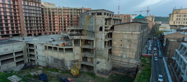 Строительные работы на улице Арама Строительные работы на улице Арама - Sputnik Армения
