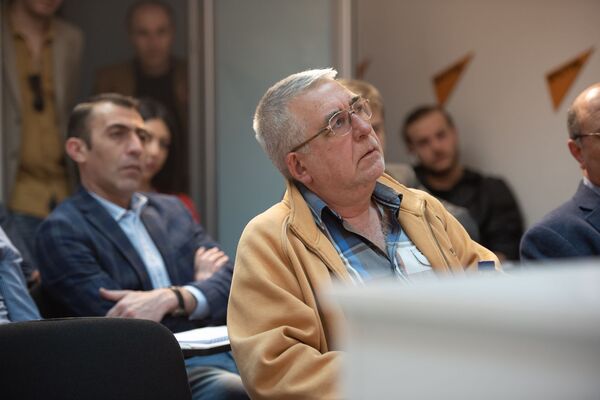 Телеведущий Армен Дулян в проекте SputnikPro в мультимедийном пресс-центре Sputnik Армения (15 апреля 2019). Еревaн - Sputnik Армения