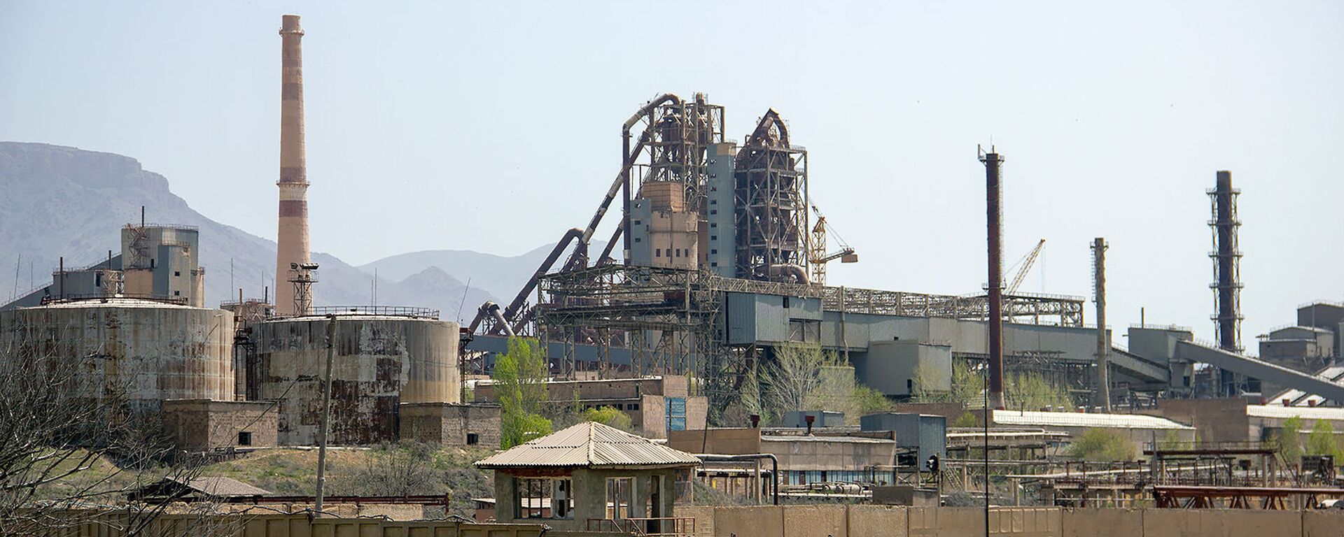 Здание завода Арарат цемент - Sputnik Армения, 1920, 02.11.2022