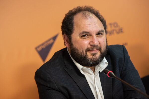 Странные звуки и концерт без программы: Тунчбояджян и Айрапетян обещают настоящее вау Странные звуки и концерт без программы: Тунчбояджян и Айрапетян обещают настоящее вау - Sputnik Армения