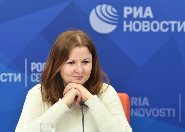 Не интерпретаторы, а профессиональные историки должны говорить о войне – Швыдкой - Sputnik Армения