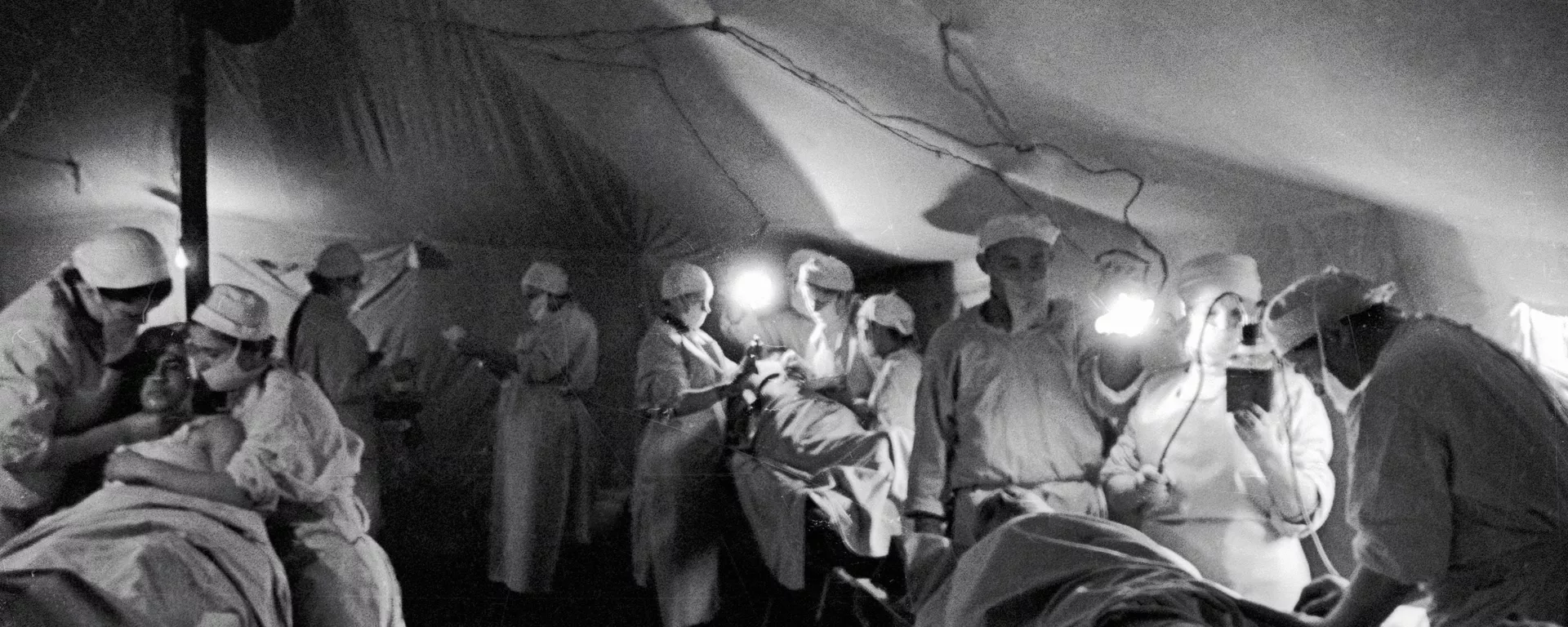 Полевой госпиталь во времена Великой Отечественной войны - Sputnik Армения, 1920, 20.04.2019