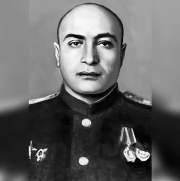 Ослепшие степные орлы в гробовой тишине: как врач Аветик Бурназян защищал от радиации - Sputnik Армения