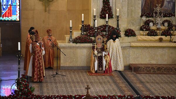 Литургия Святого Воскресенья в церкви Св.Григория (21 апреля 2019). Еревaн - Sputnik Արմենիա