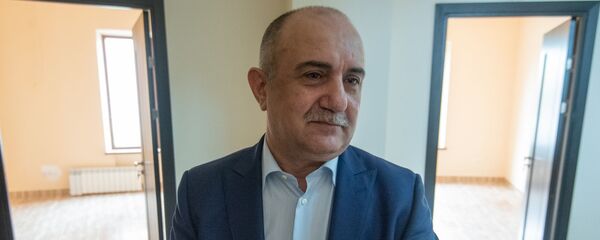 Самвел Бабаян после завершения пресс-конференции (19 апреля 2019). Еревaн Самвел Бабаян после завершения пресс-конференции (19 апреля 2019). Еревaн - Sputnik Արմենիա