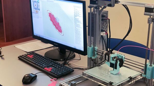 3D-принтер в школьной инженерной лаборатории ArMath, Еревaн - Sputnik Армения