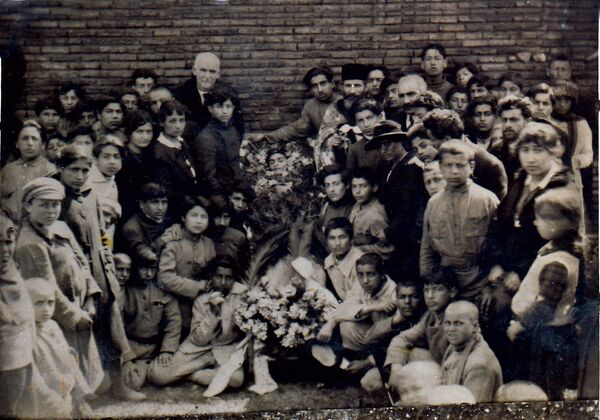 «Թանկ մարդը». ինչպես գթության քույրերից մեկը հրաժարվեց աշխատանքից` որբերին խնամելու համար - Sputnik Արմենիա