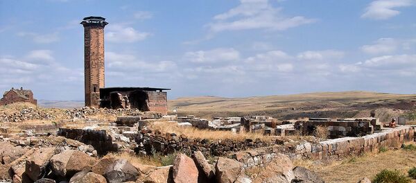 Минарет в Ани Минарет в Ани - Sputnik Արմենիա