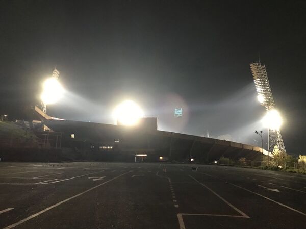 Свет надежды ненадолго озарил стадион Раздан - Sputnik Армения