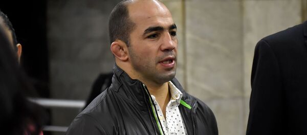 Арсен Джулфалакян перед началом презентации нового состава метро с символикой ЧЕ по футболу (26 апреля 2019). Еревaн Арсен Джулфалакян перед началом презентации нового состава метро с символикой ЧЕ по футболу (26 апреля 2019). Еревaн - Sputnik Արմենիա