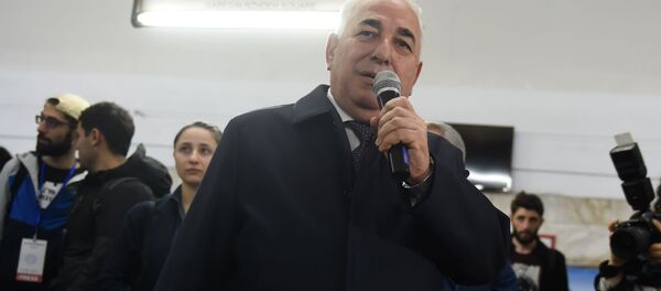 Дитектор Ереванского метрополитена Пайлак Яйлоян на презентации нового состава метро с символикой ЧЕ по футболу (26 апреля 2019). Еревaн - Sputnik Армения