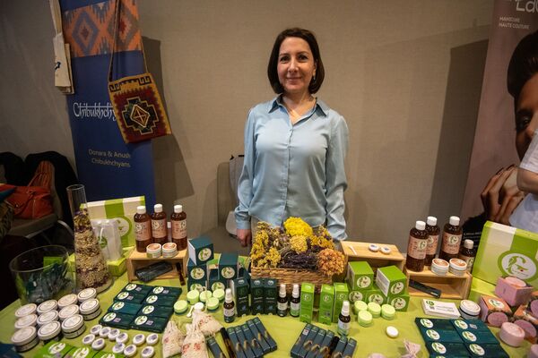 Когда идея приходит внезапно, или Почему армянские бизнес-леди на мужчин не жалуются Когда идея приходит внезапно, или Почему армянские бизнес-леди на мужчин не жалуются - Sputnik Армения