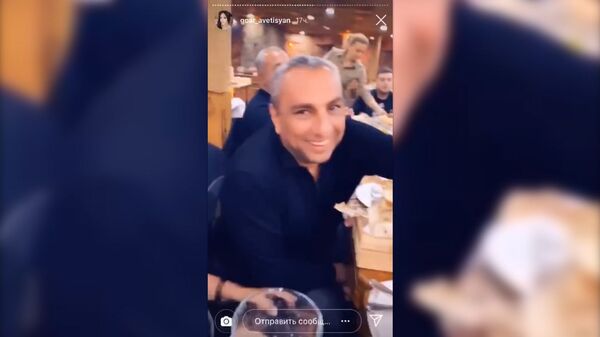 Московская гуру мейкапа оторвалась в компании армянского бизнесмена в Ереване - видео - Sputnik Армения