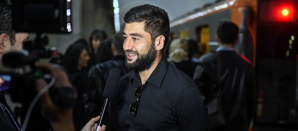 Эдгар Манучарян перед началом презентации нового состава метро с символикой ЧЕ по футболу (26 апреля 2019). Еревaн - Sputnik Արմենիա