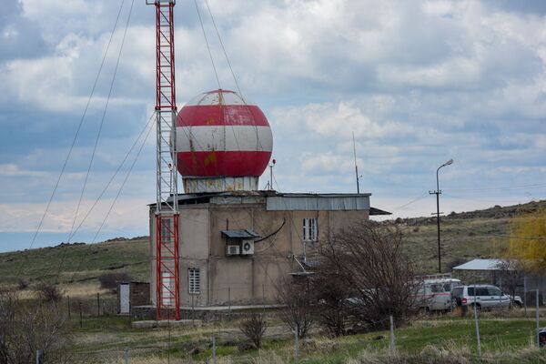 Армянские охотники на облака, или Как на самом деле работают противоградовые станции - Sputnik Армения