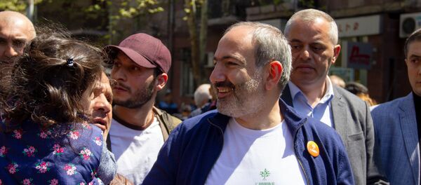 Пашинян участвует в праздновании Дня гражданина Пашинян участвует в праздновании Дня гражданина - Sputnik Արմենիա