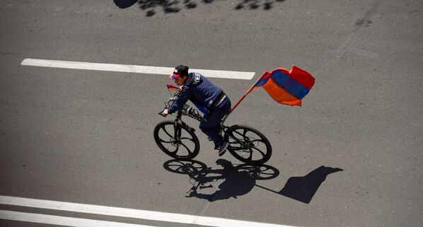 День гражданина в Ереване - Sputnik Армения