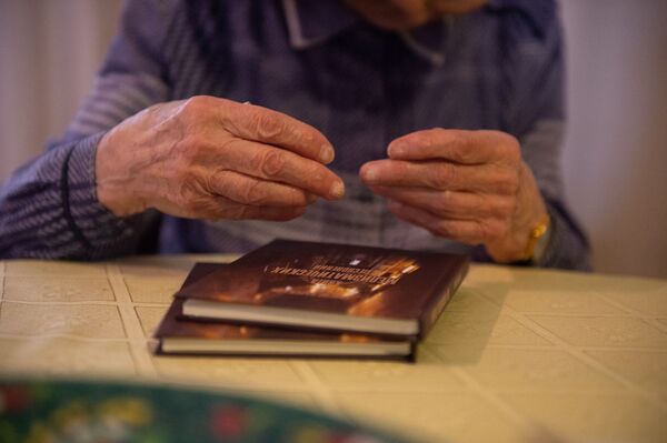 Մոտ 100–ամյա թարգմանչուհին թարգմանել է 1000–ամյա տաղերը. Նարեկացու տաղերն` արդեն ռուսերեն Մոտ 100–ամյա թարգմանչուհին թարգմանել է 1000–ամյա տաղերը. Նարեկացու տաղերն` արդեն ռուսերեն - Sputnik Արմենիա