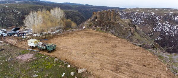 Участок, на котором должно было быть кафе у крепости Амберд Участок, на котором должно было быть кафе у крепости Амберд - Sputnik Արմենիա