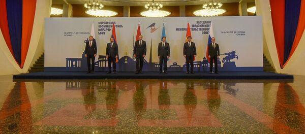 Семейное фото участников Евразийского межправительственного совета началом заседания (30 апреля 2019). Еревaн Семейное фото участников Евразийского межправительственного совета началом заседания (30 апреля 2019). Еревaн - Sputnik Армения