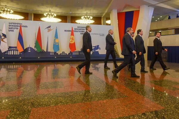 В Ереване стартовало заседание Межправсовета ЕАЭС В Ереване стартовало заседание Межправсовета ЕАЭС - Sputnik Армения