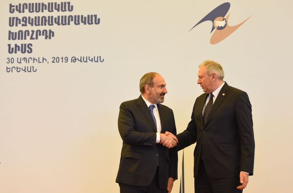 В Ереване стартовало заседание Межправсовета ЕАЭС В Ереване стартовало заседание Межправсовета ЕАЭС - Sputnik Армения