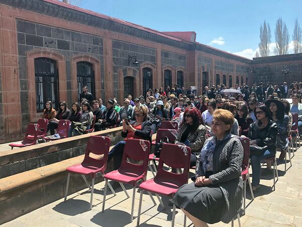 Ամբողջ աշխարհում մեկ օր, Գյումրիում` չորս. համեցե՛ք Գյումրի՝ ջազ լսելու Ամբողջ աշխարհում մեկ օր, Գյումրիում` չորս. համեցե՛ք Գյումրի՝ ջազ լսելու - Sputnik Արմենիա