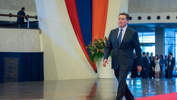 Премьер-министр Казахстана Аскар Мамин прибыл на заседание Евразийского межправительственного совета (30 апреля 2019). Еревaн - Sputnik Արմենիա