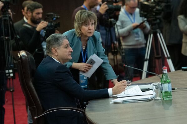 Председатель ЕЭК Тигран Саркисян на расширенном заседании Евразийского межправительственного совета (30 апреля 2019). Еревaн - Sputnik Армения