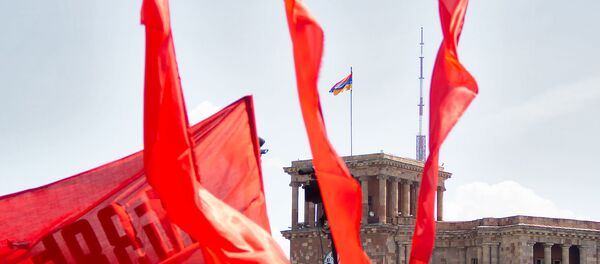 Первомайское шествие в центре столицы (1 мая 2019). Еревaн Первомайское шествие в центре столицы (1 мая 2019). Еревaн - Sputnik Արմենիա