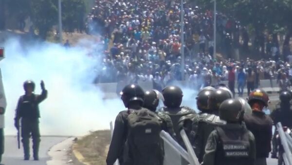 Демонстрации венесуэльцев после попытки госпереворота - Sputnik Армения